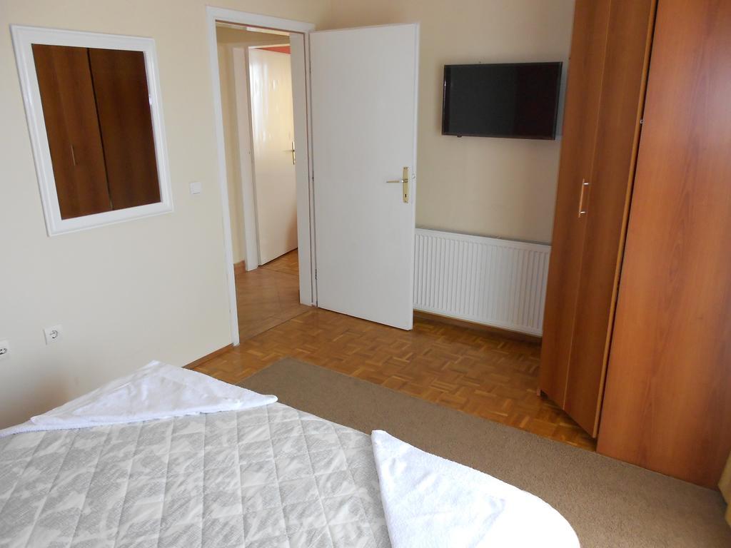 Kompleks Fontana Vladicin Han Bagian luar foto
