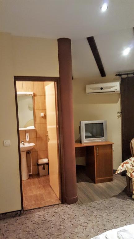 Kompleks Fontana Vladicin Han Bagian luar foto