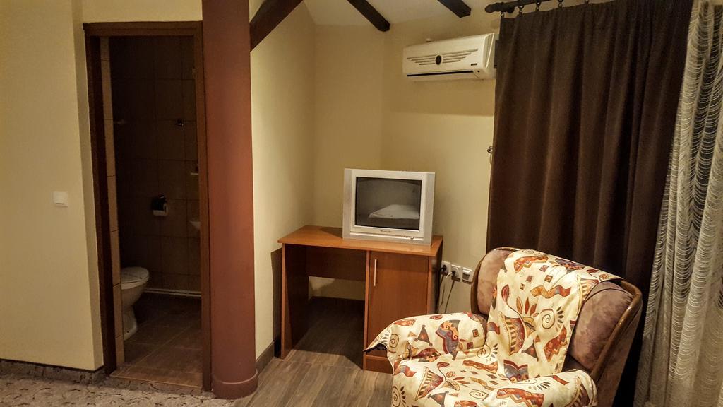 Kompleks Fontana Vladicin Han Bagian luar foto