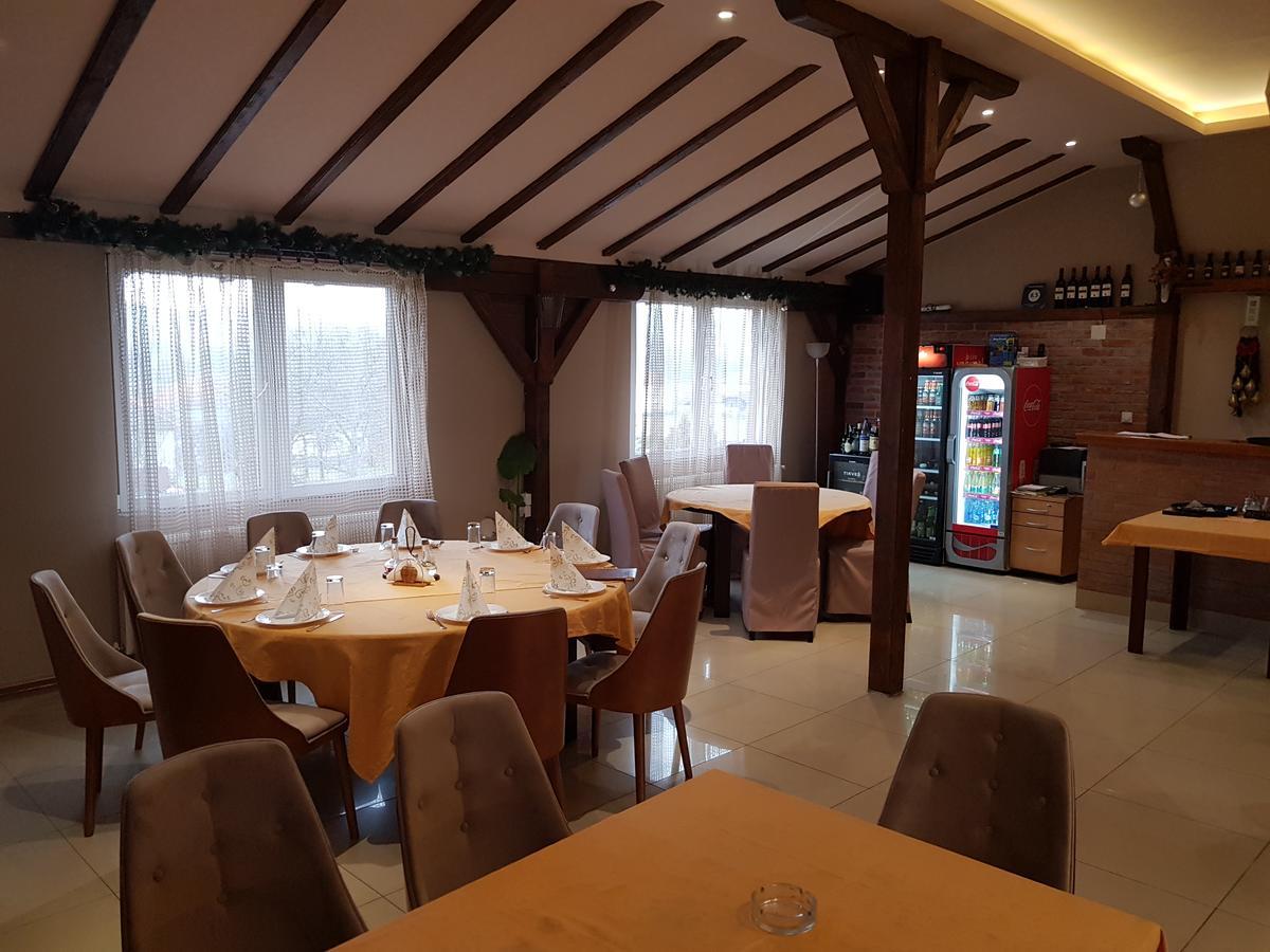 Kompleks Fontana Vladicin Han Bagian luar foto