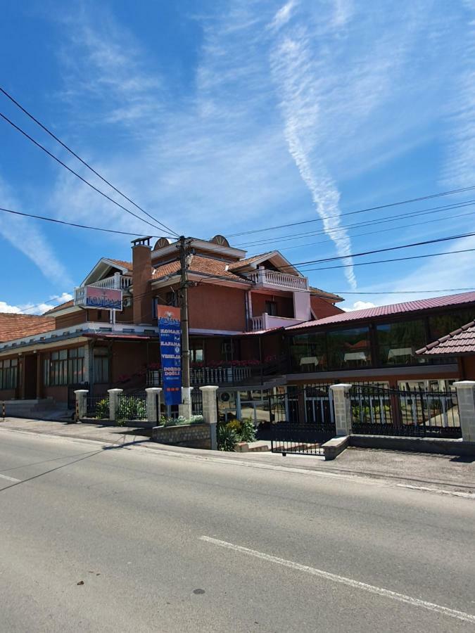 Kompleks Fontana Vladicin Han Bagian luar foto